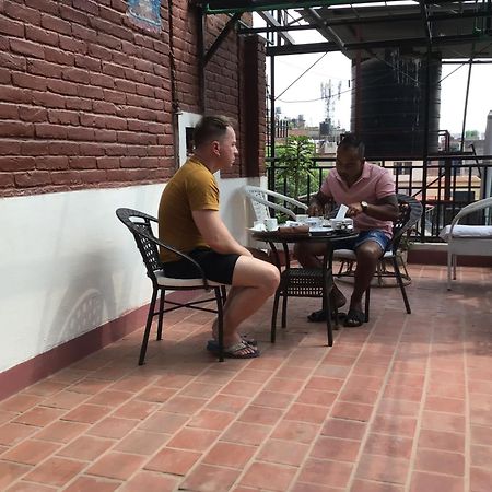 扬巴传统住宿加早餐旅馆 Lalitpur 外观 照片