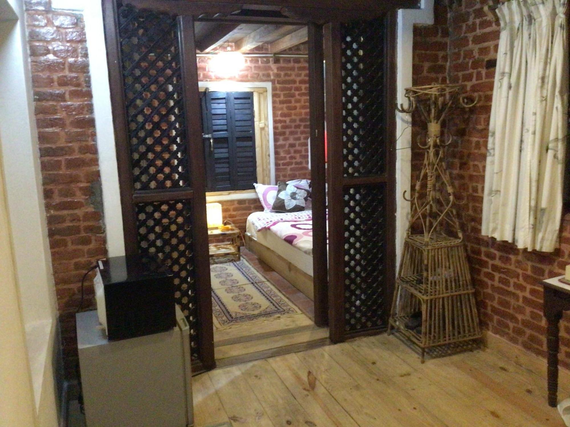 扬巴传统住宿加早餐旅馆 Lalitpur 外观 照片