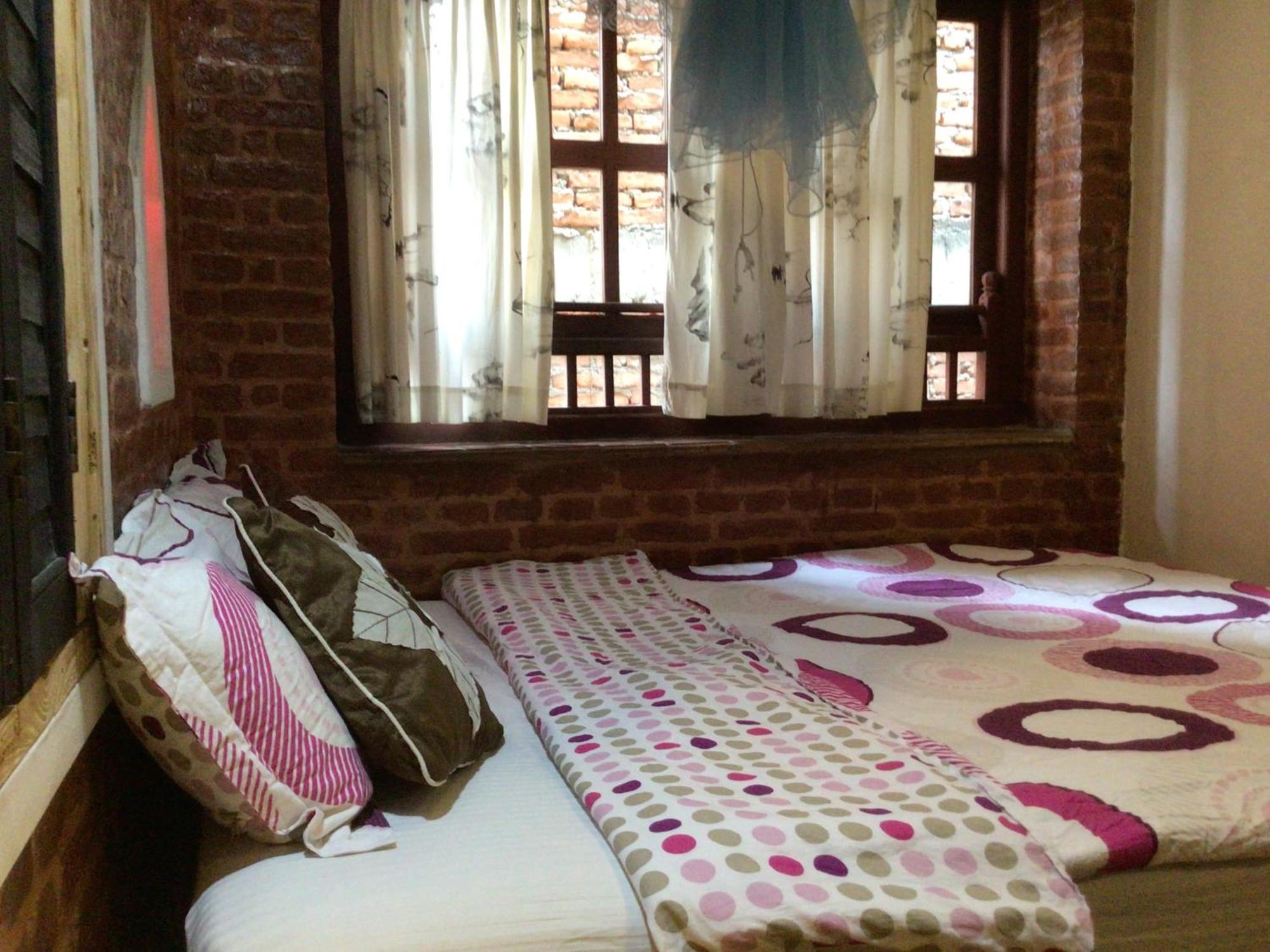 扬巴传统住宿加早餐旅馆 Lalitpur 外观 照片