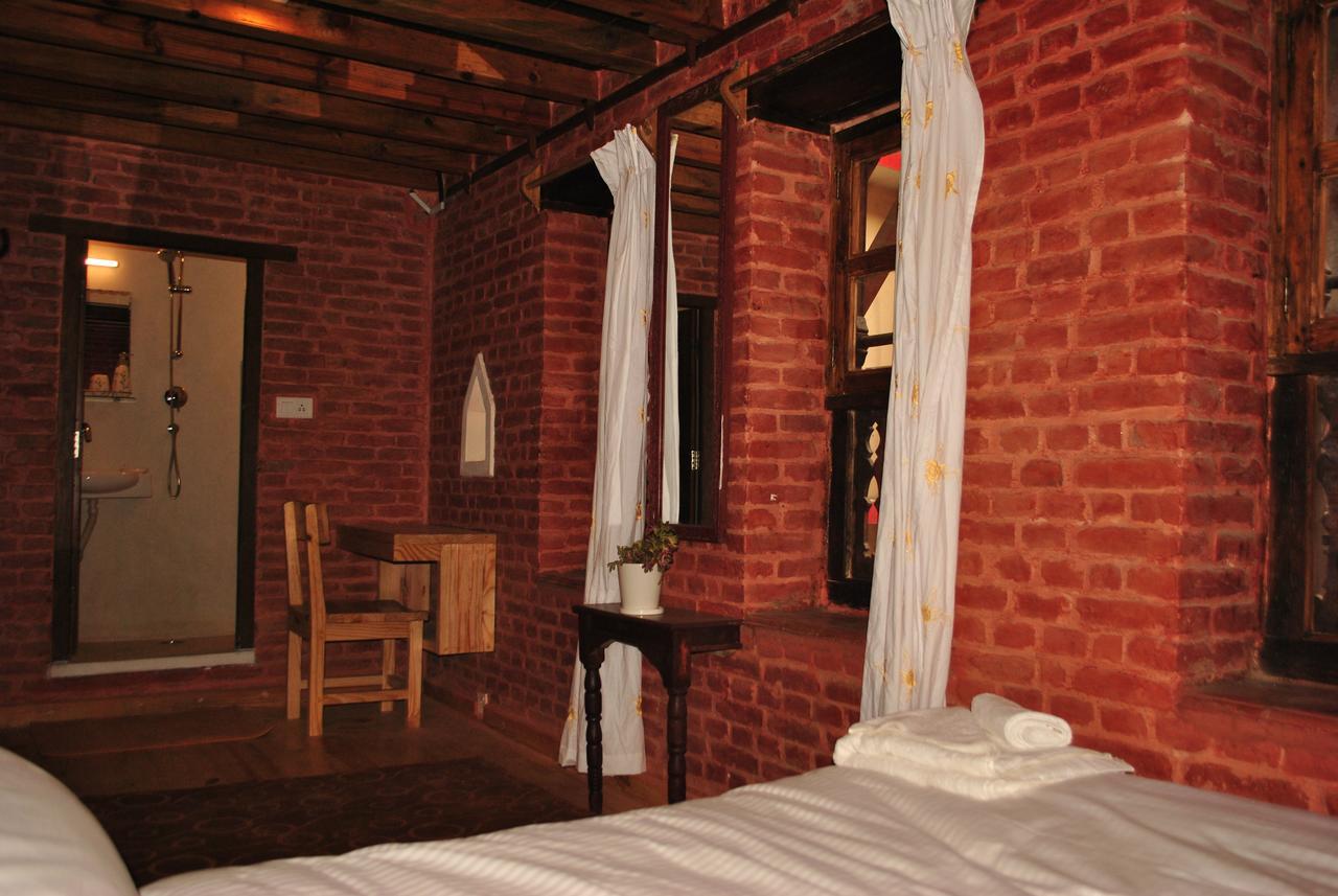 扬巴传统住宿加早餐旅馆 Lalitpur 外观 照片